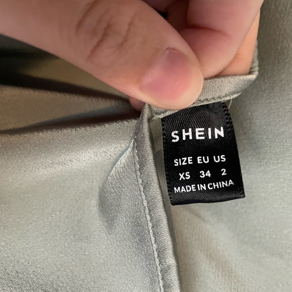 SHEIN Elegant Sage Satin Fabric - Picture 3 of 5